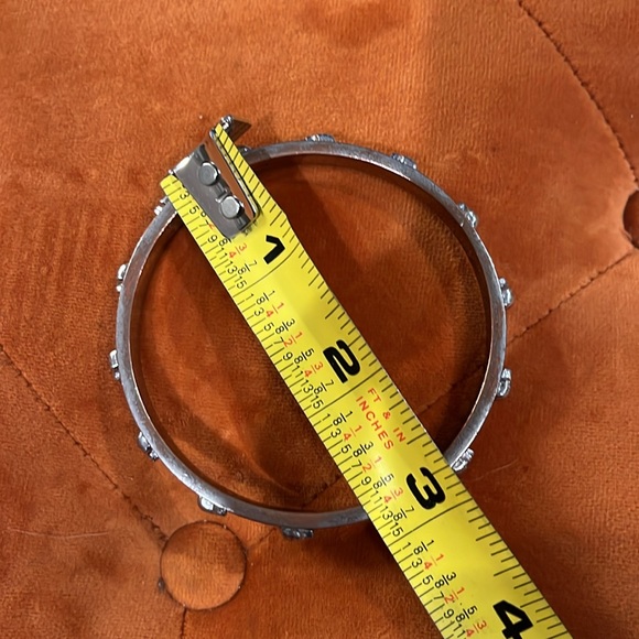 Alexander McQueen raspberry red skull enamel bracelet - Picture 3 of 4